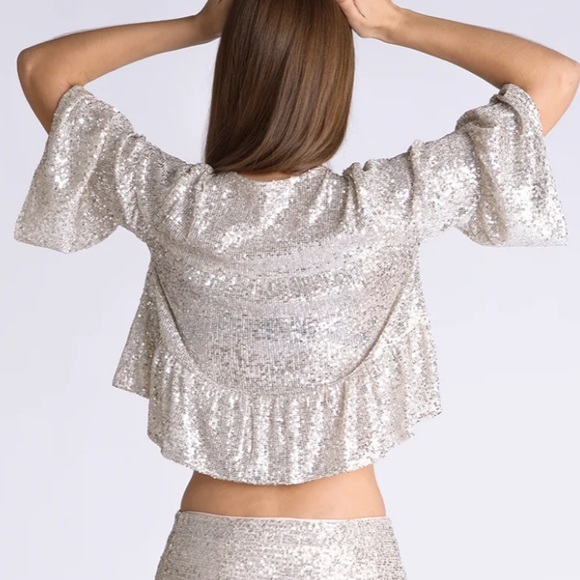 Gorgeous Vicky sequin crop top - Picture 3 of 3